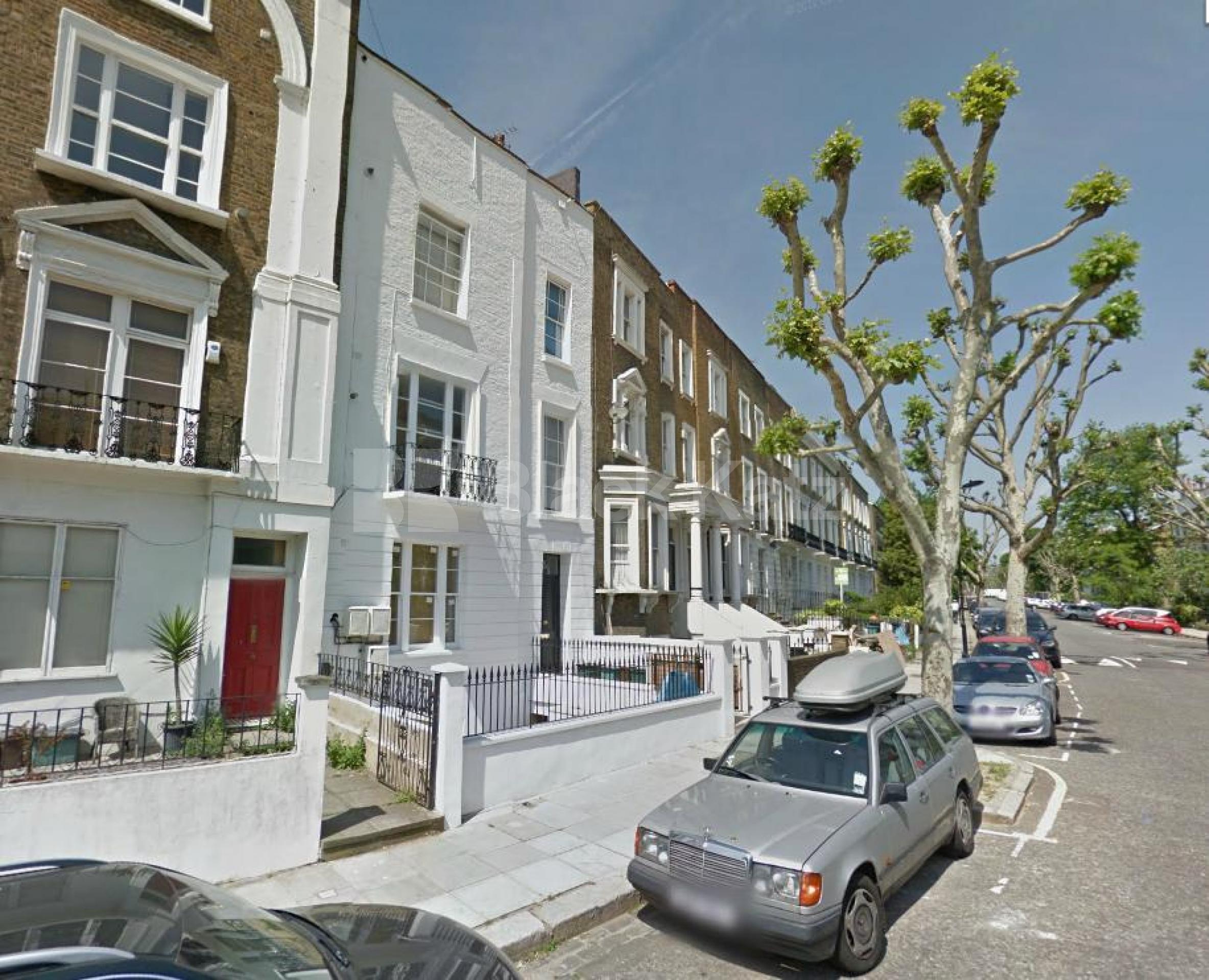 			1 Bedroom, 1 bath, 1 reception Flat			 Albert Street, REGENTS PARK / CAMDEN NW1